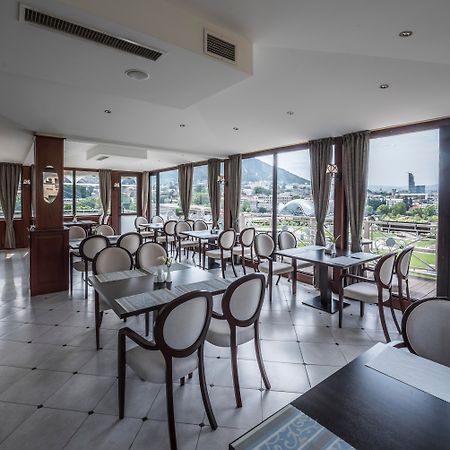 Hotel Rikhe Monika Тбилиси Екстериор снимка