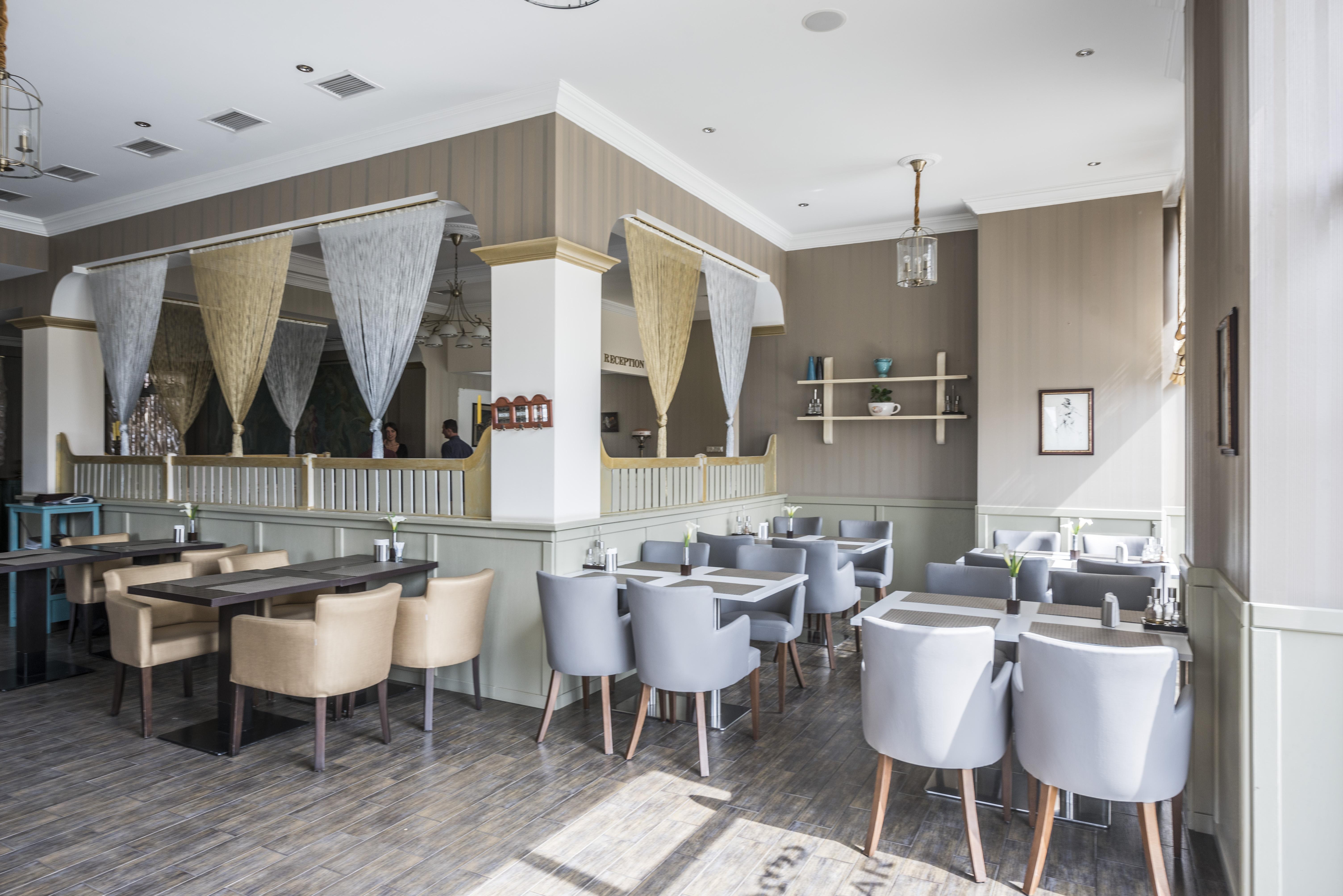 Hotel Rikhe Monika Тбилиси Екстериор снимка