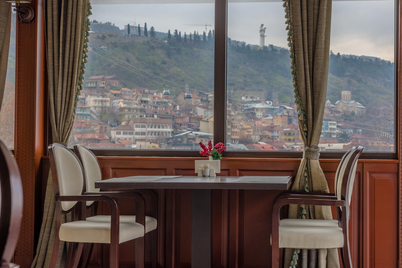 Hotel Rikhe Monika Тбилиси Екстериор снимка