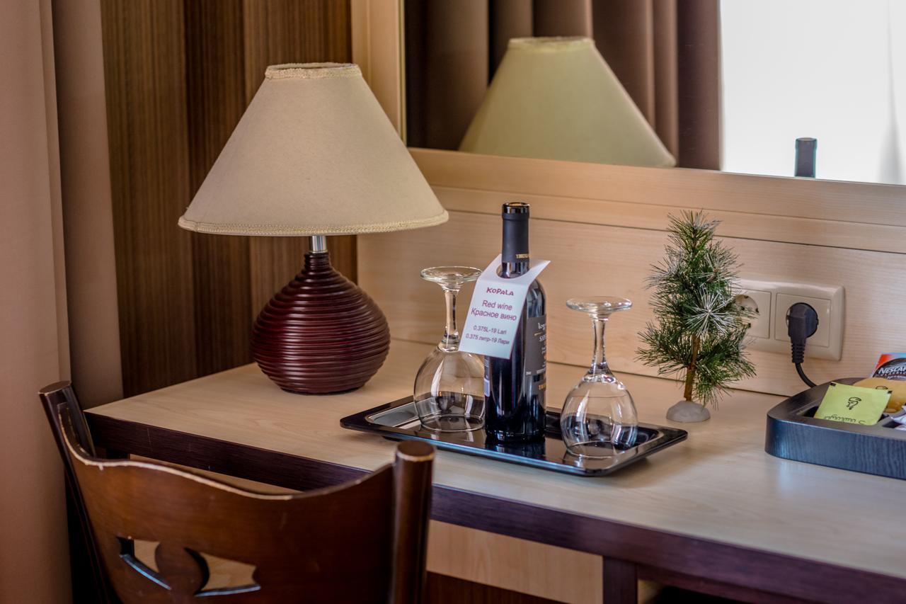 Hotel Rikhe Monika Тбилиси Екстериор снимка